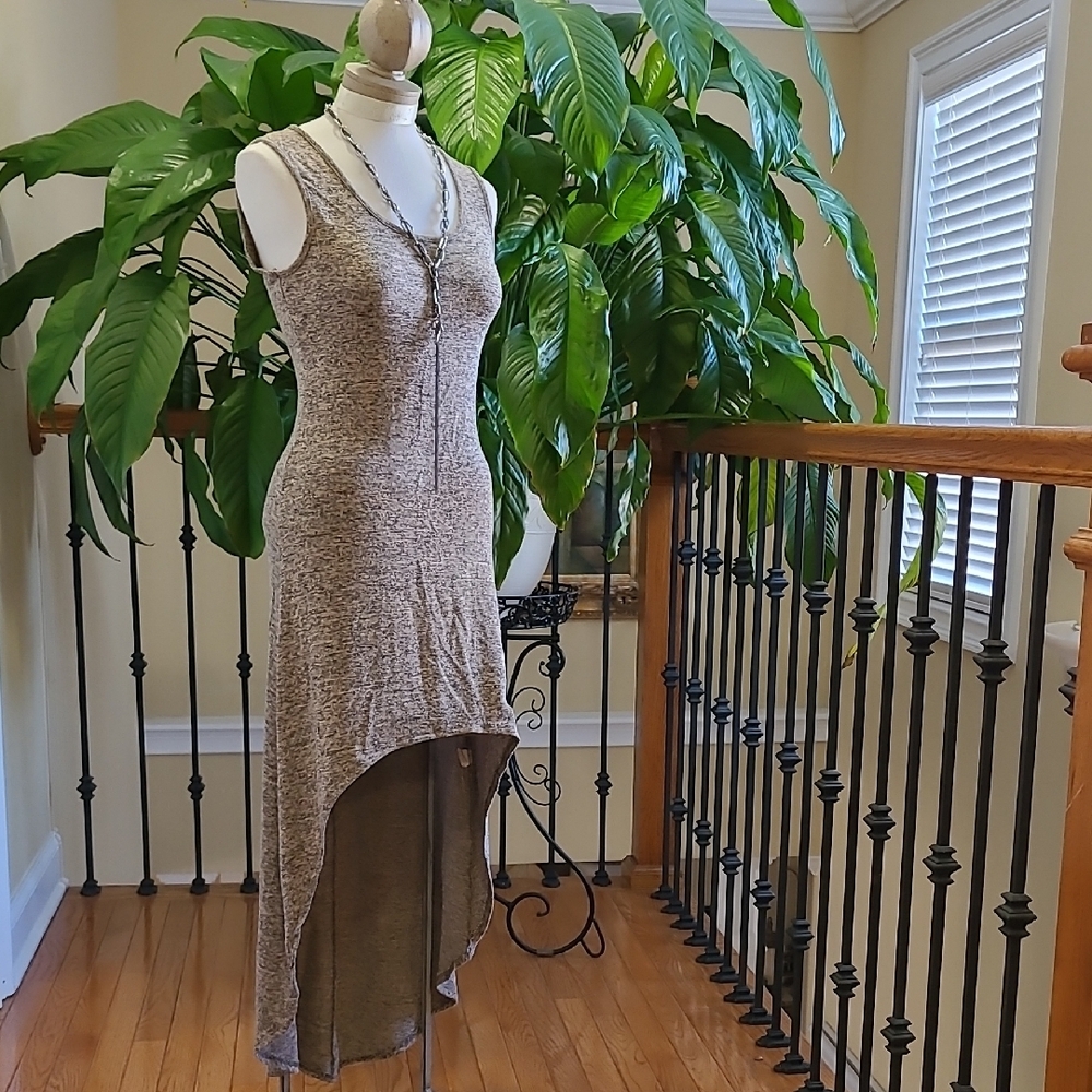 Sexy Beach Ready High-Low Dress Bodycon Sleeveless Chelsea & Violet Gray Black M